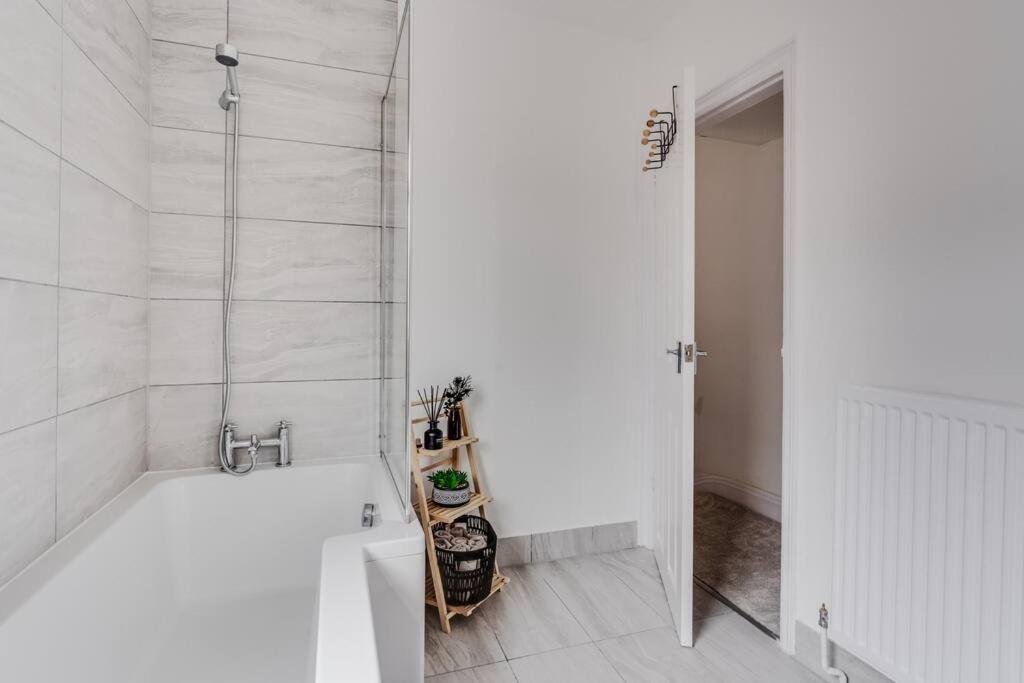 Liverpool 3 Bed House Экстерьер фото